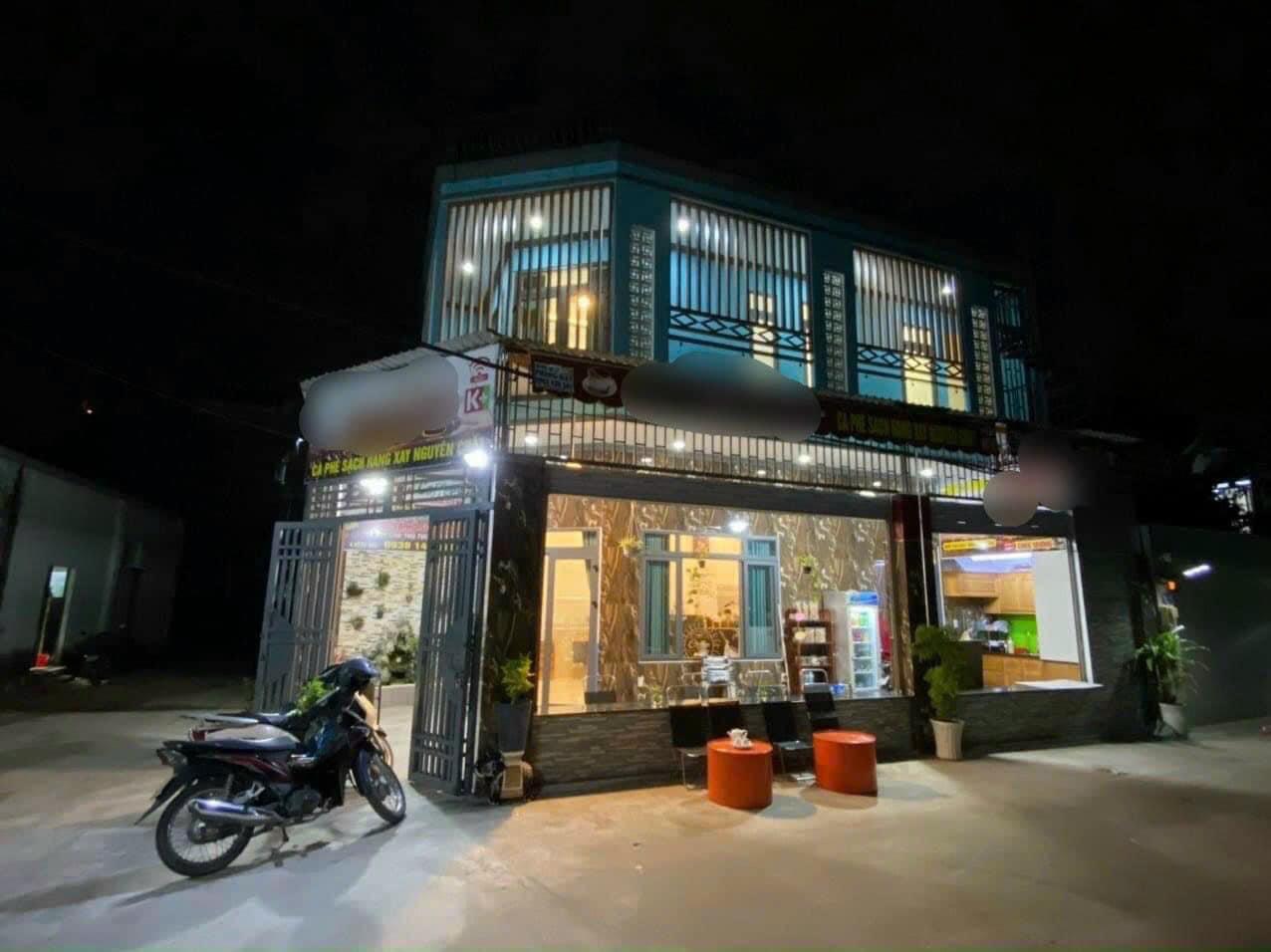 z4253030208015_8503e3b16a792a22e3f05465382ff516