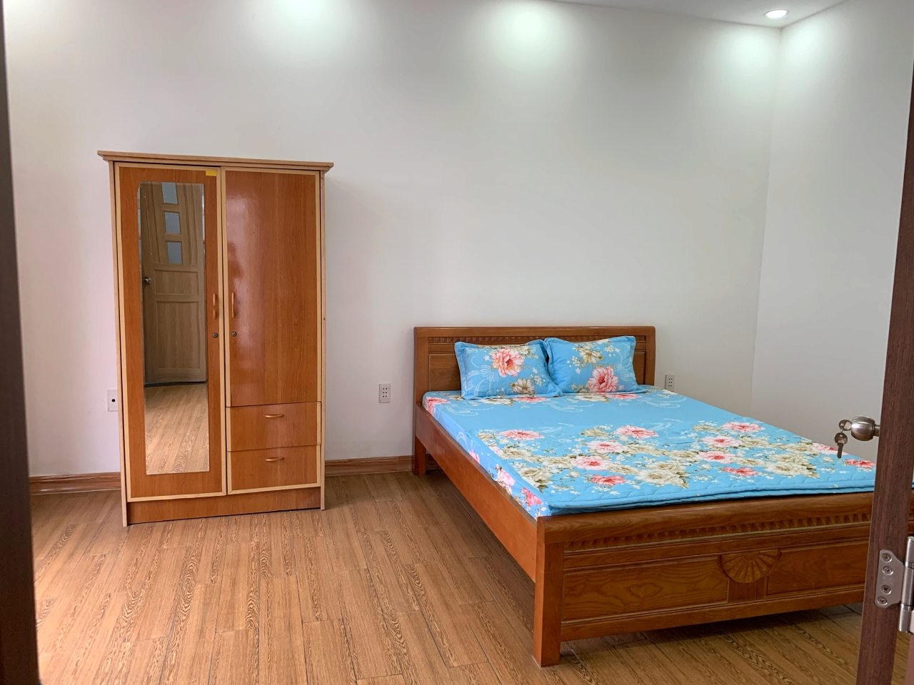 z4373787298079_29a79a03a4b7738ee90af7cfd6f89090