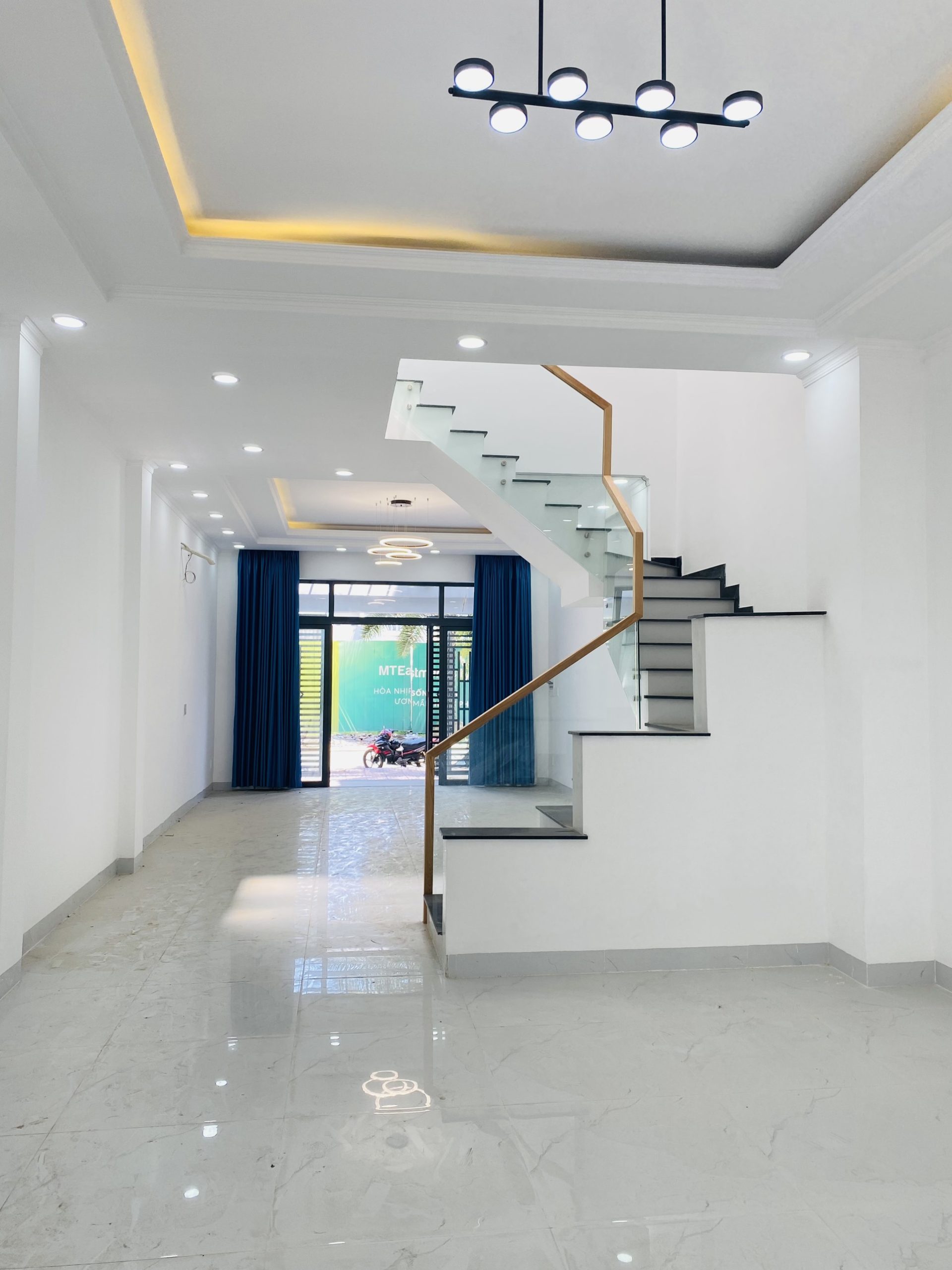 z4709776571952_a80d2ad21be7d00a42b2df5acf1ff14a